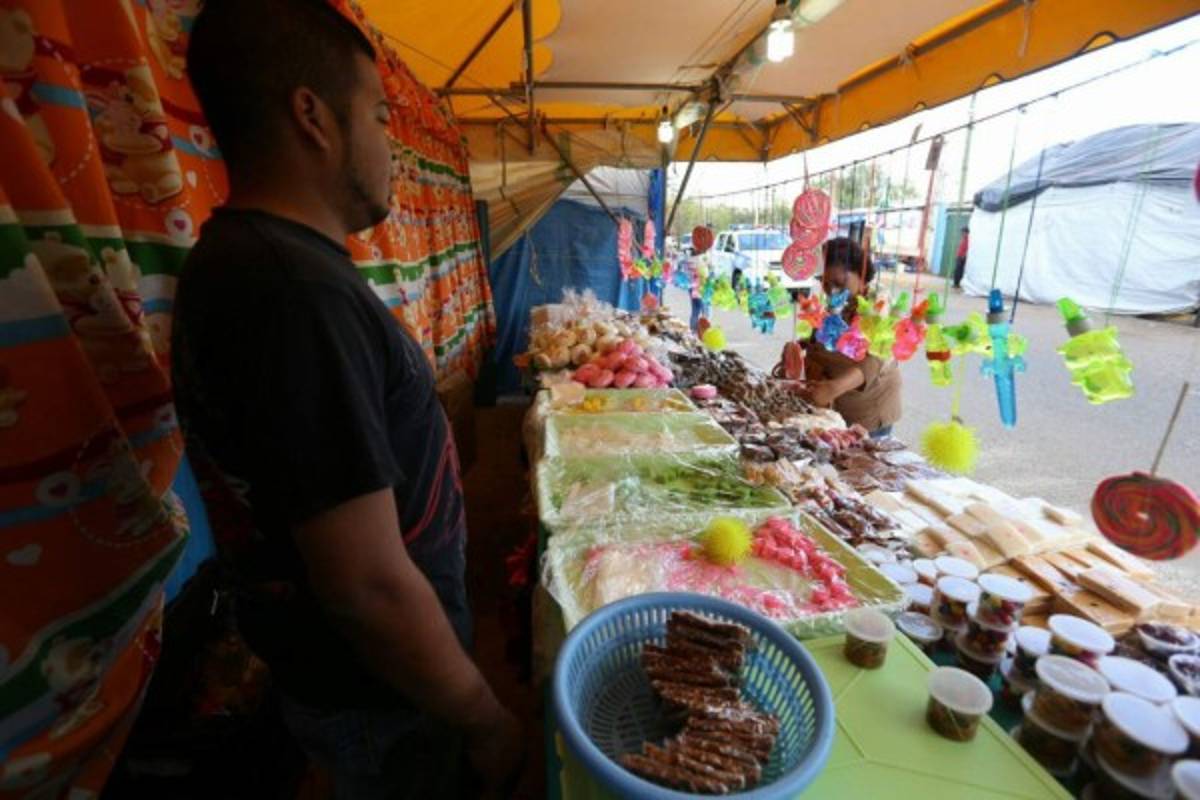 Ambiente de tranquilidad se vive en alrededores de Basílica de Suyapa