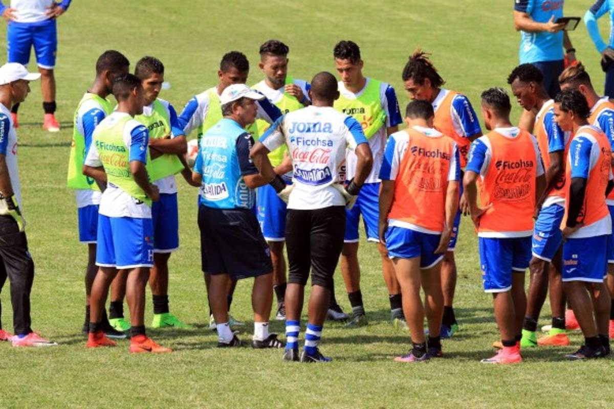 Jorge Luis Pinto vive su propio partido