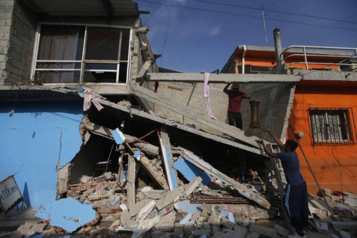 Crece desesperación por desaparecidos tras sismo en México