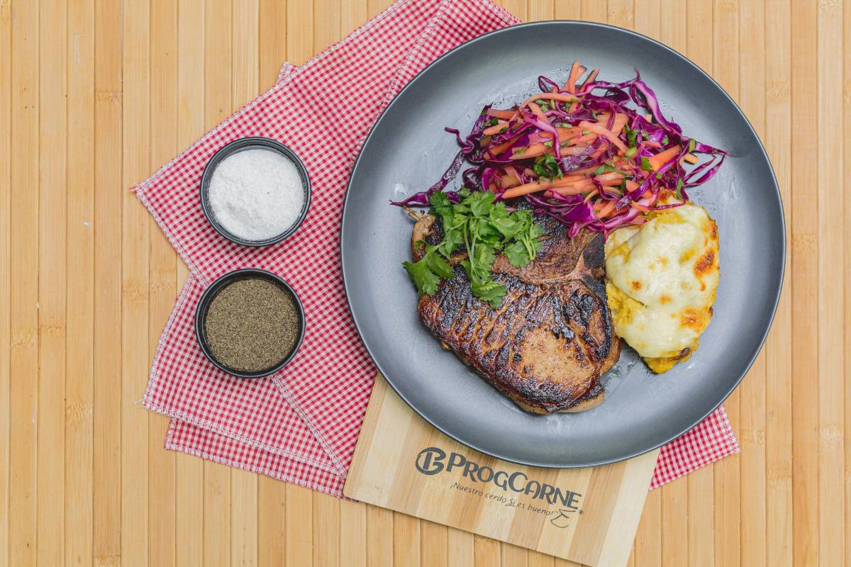 Chuletas de cerdo T-bone al limón