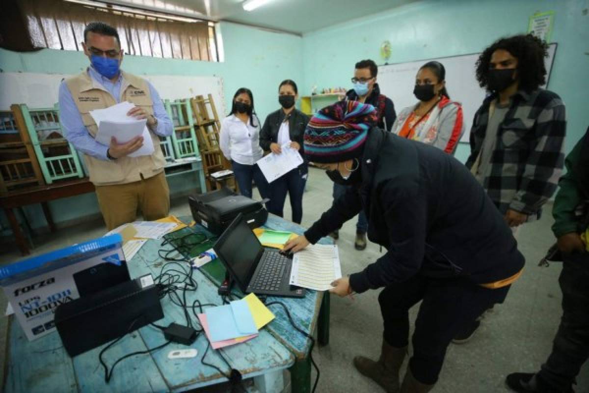 Marcada por asesinatos y narcotráfico, Honduras se acerca a elecciones generales (FOTOS)