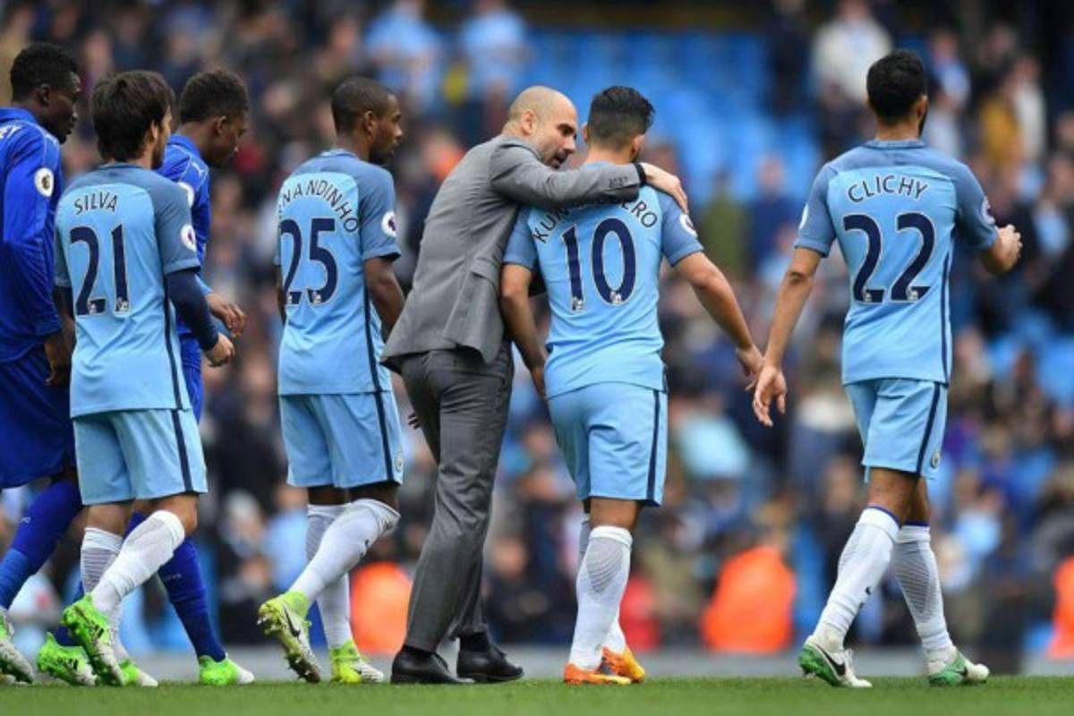 Manchester City y United donan 1.2 millones de dólares a víctimas de atentado