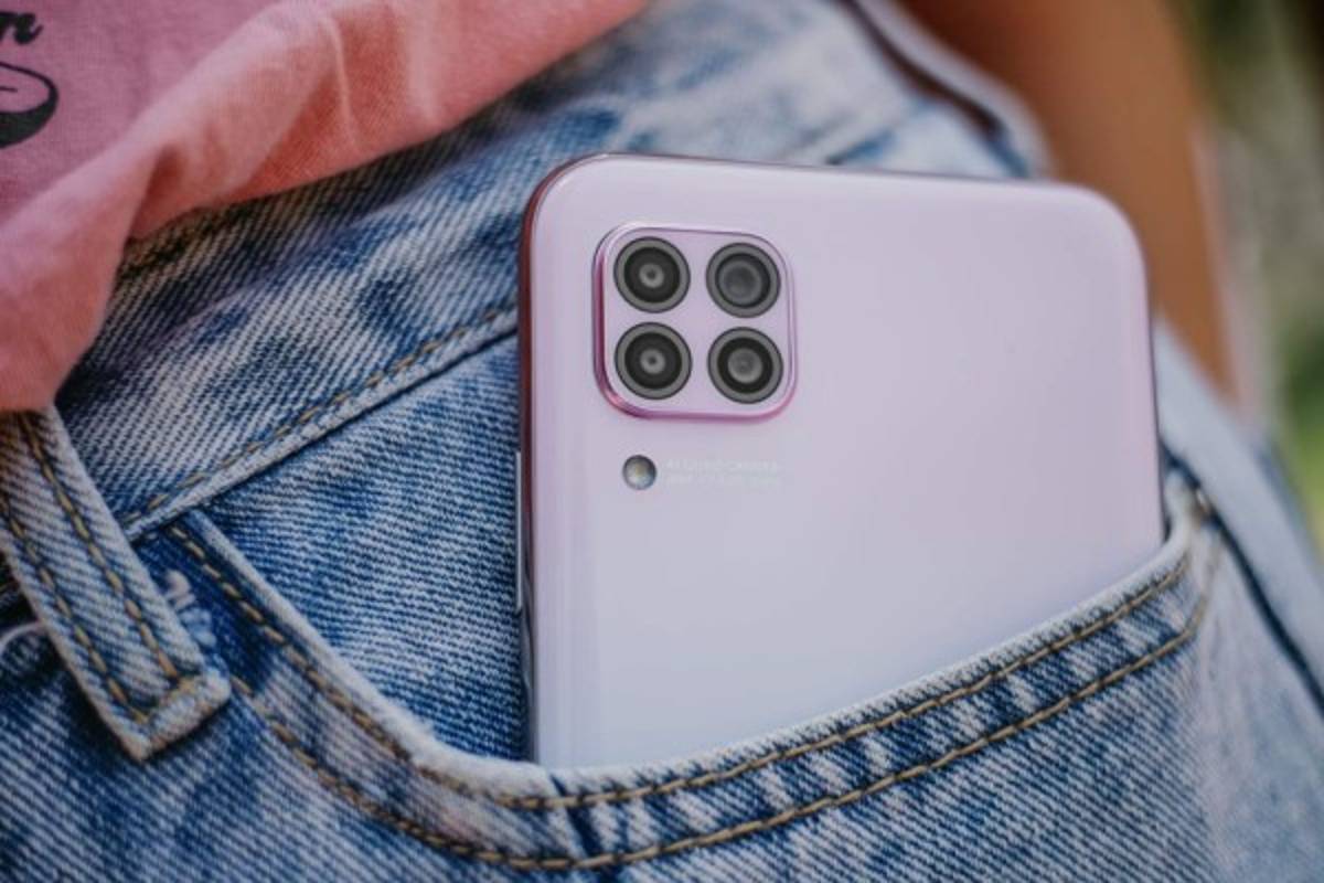 Huawei diversifica la gama media con el P40 Lite y su cámara cuádruple