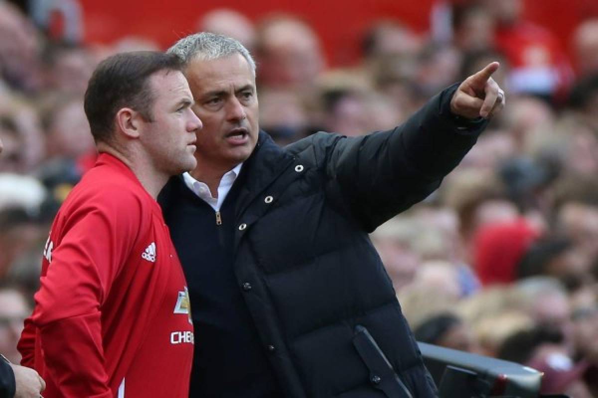 Wayne Rooney: Me quedo en Man U... por ahora