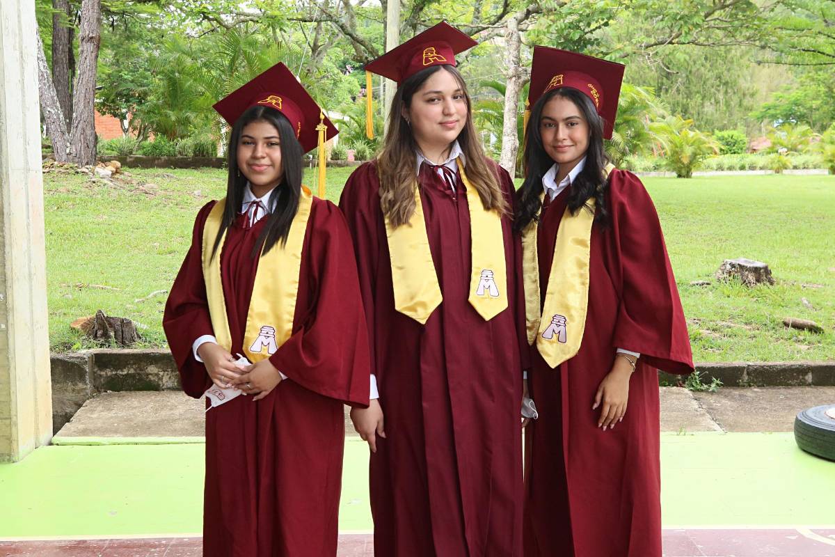 Despiden vivencias en Mayan School