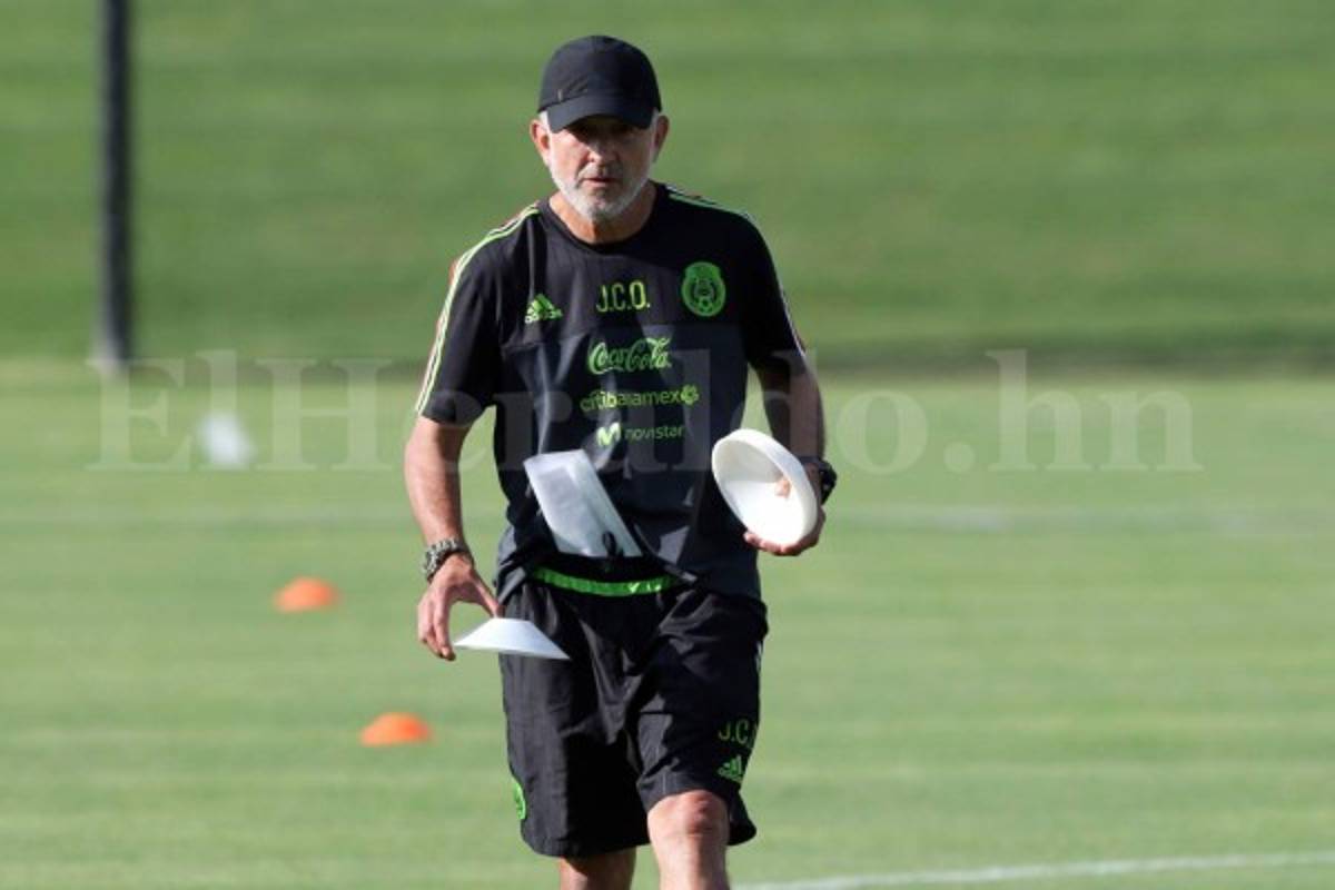 Mexicanos sorprendidos porque Jorge Luis Pinto y Juan Carlos Osorio tienen el mismo estilo para entrenar