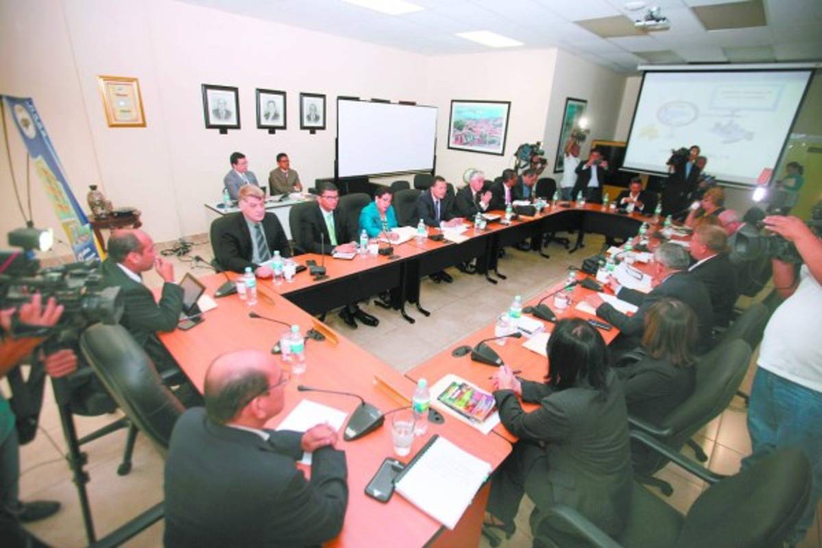 Cuatro bancos están interesados en cartera de activos de Continental