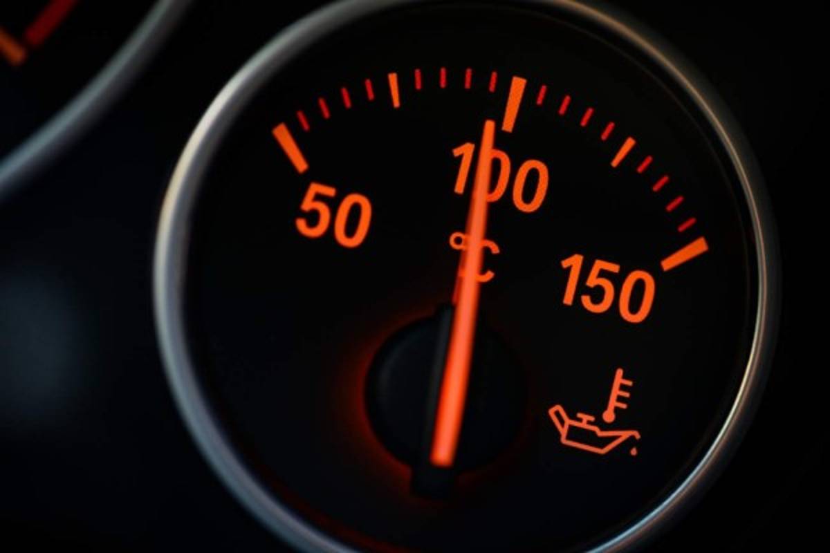 ¿Cómo evitar el calentamiento del motor?