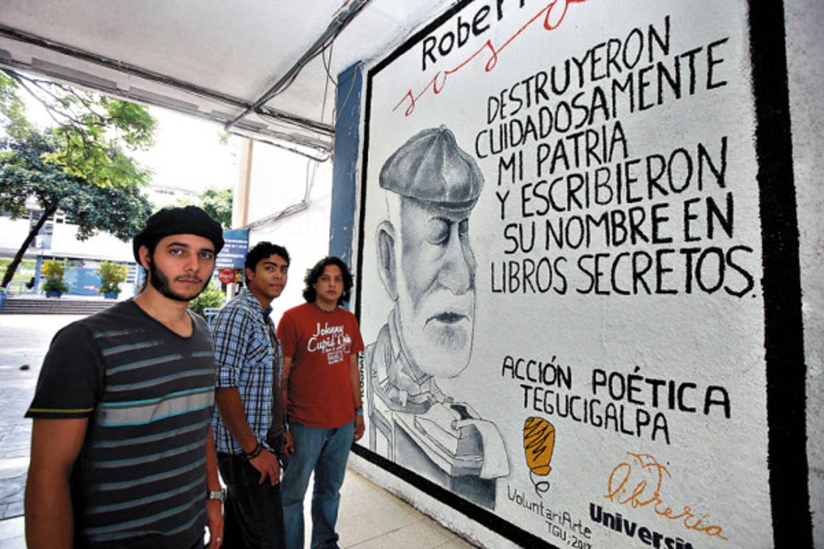 Muros como hojas de poemas