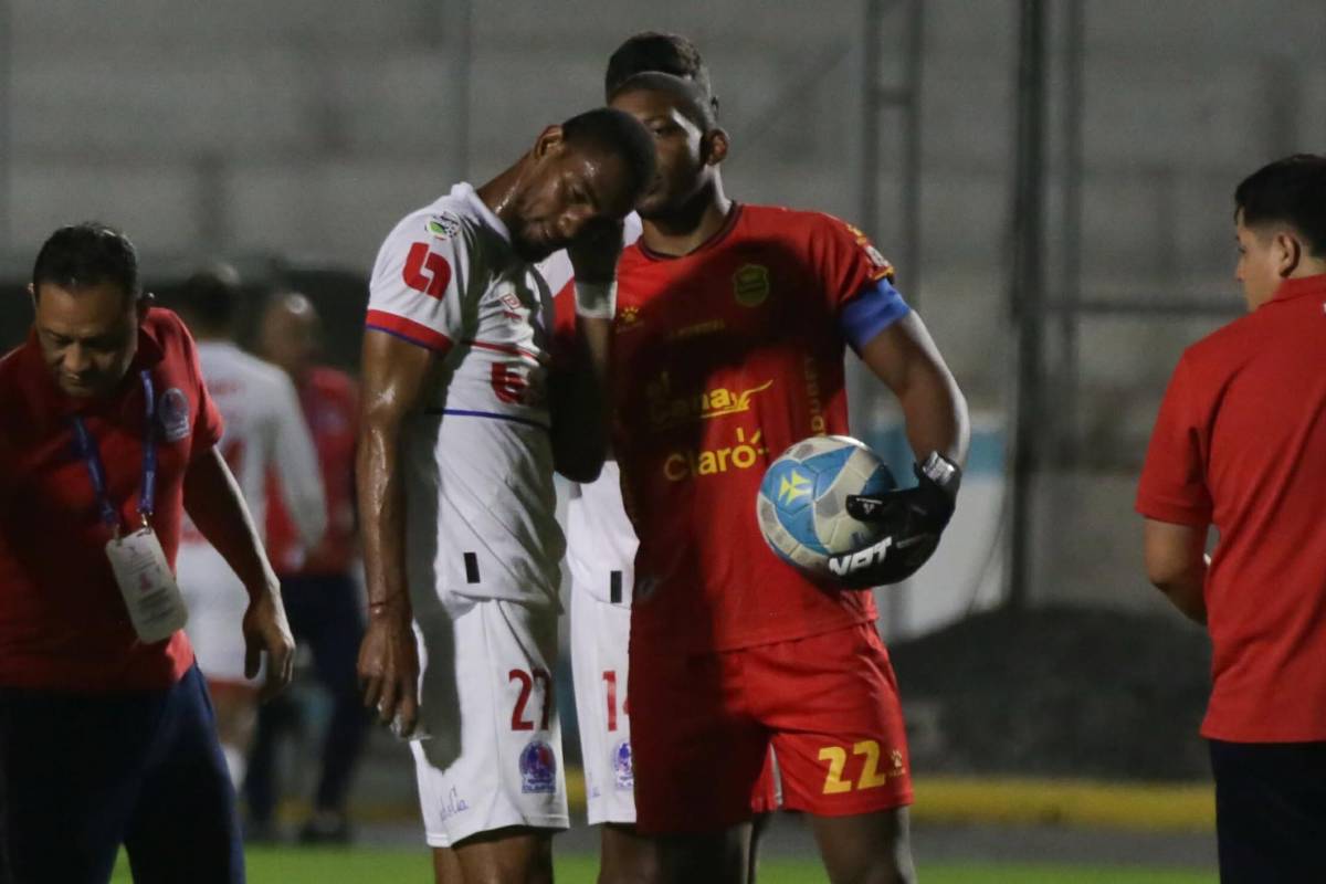 Goles, celebraciones, ambiente y jugadas: imágenes del clásico moderno