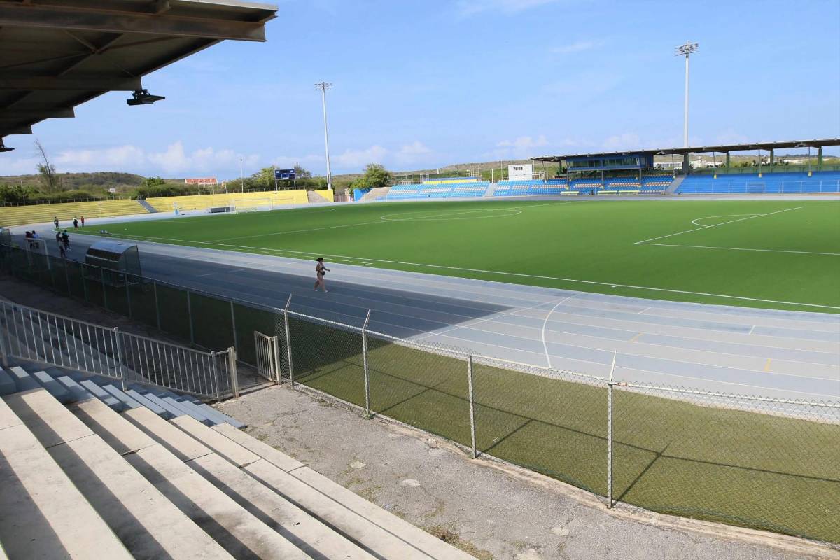 Cancha sintética, mucho calor, así es Curazao, lugar donde jugará Honduras