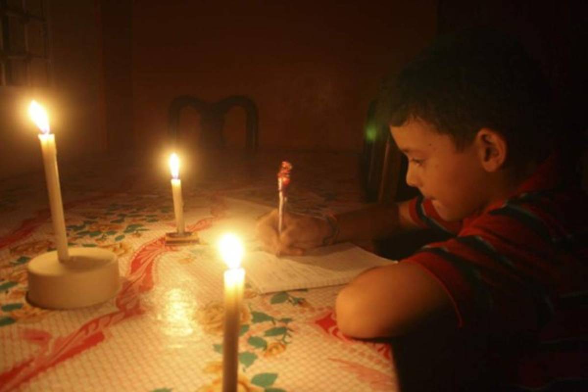 Se reporta apagón nacional en Honduras por baja frecuencia en transmisores