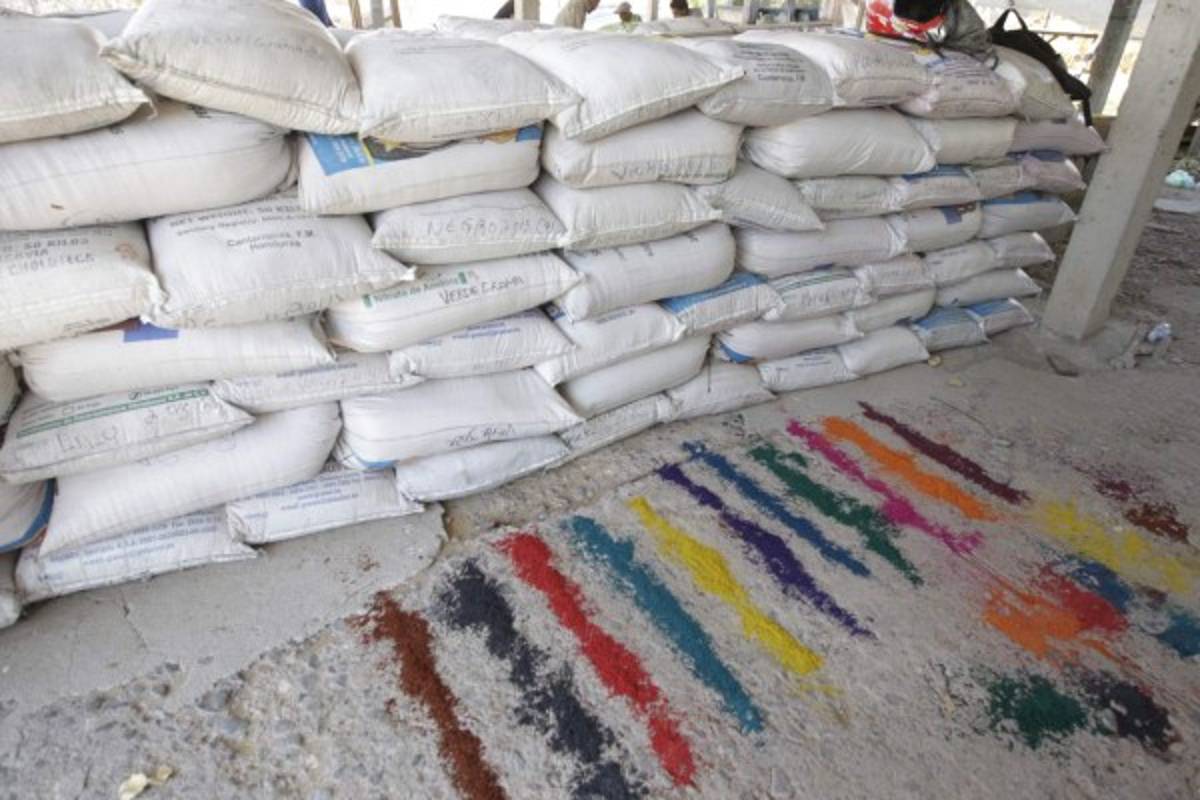 Semana Santa: Comienzan preparativos para las alfombras de aserrín