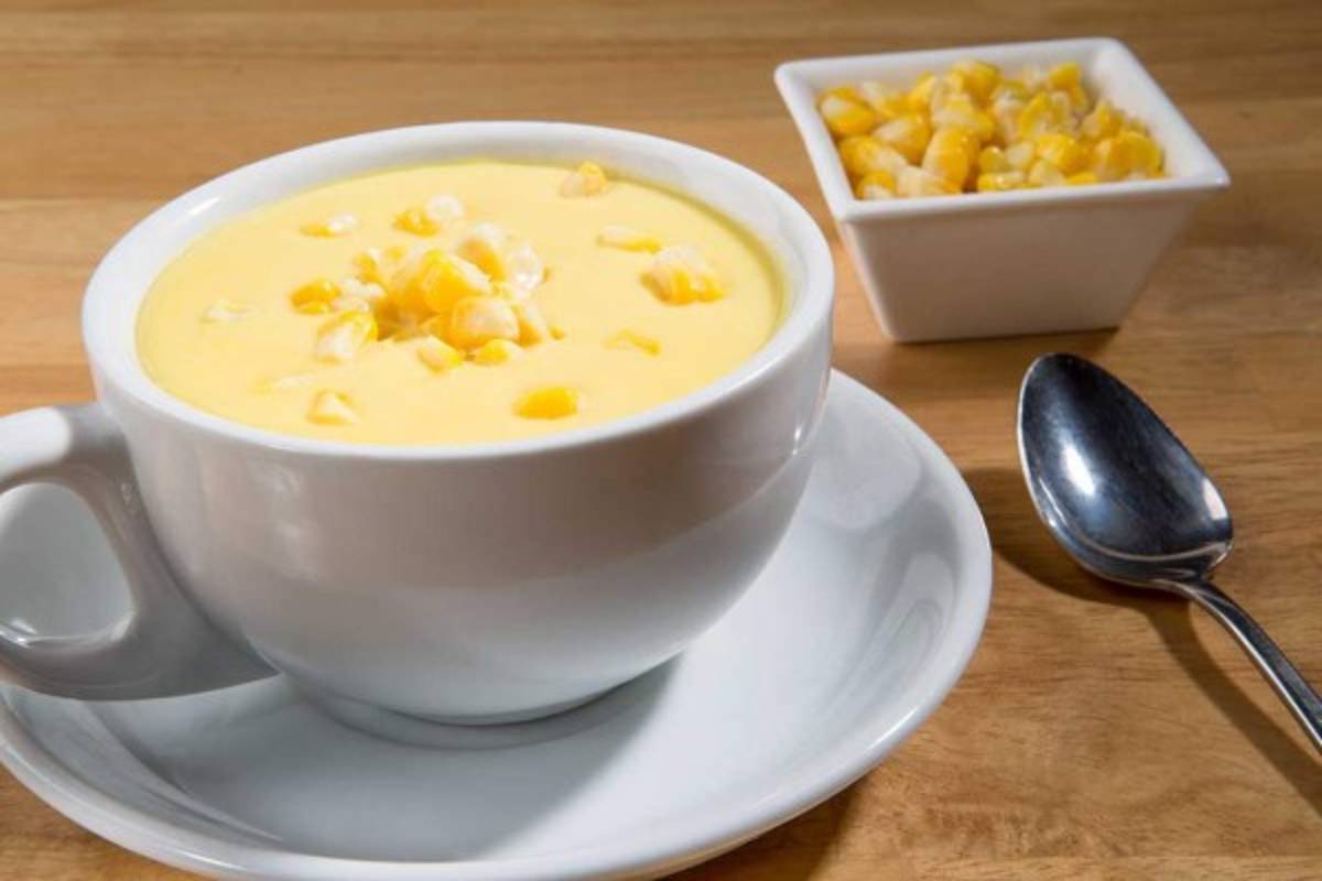 ¿Cómo preparar un delicioso atol de elote?