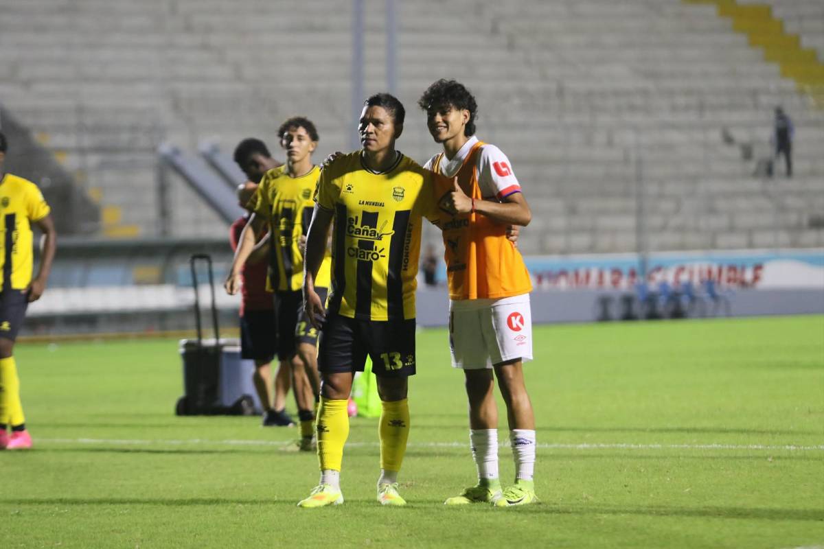 Goles, celebraciones, ambiente y jugadas: imágenes del clásico moderno