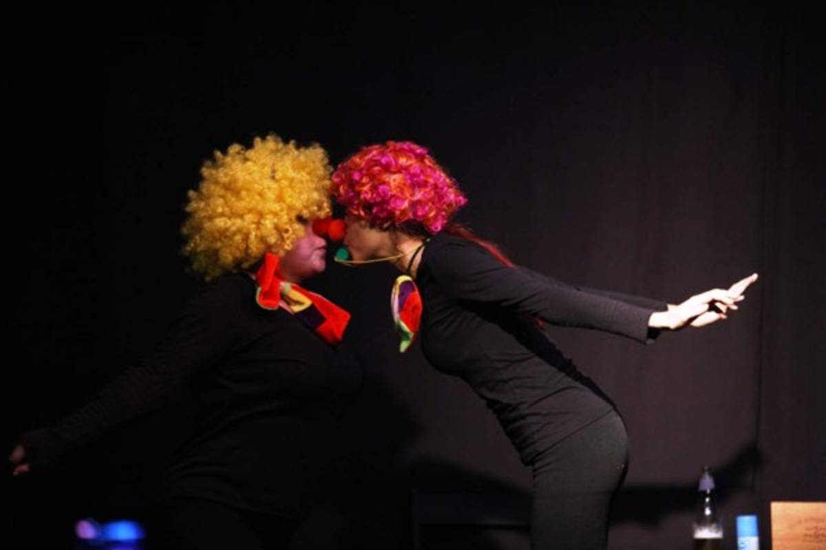 Bambú estrenó la obra '¡Qué difícil vivir en libertad!'