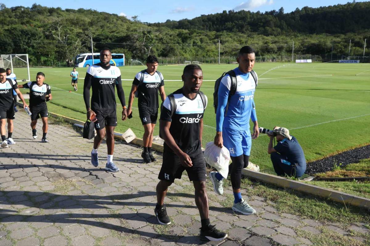 Recibimiento a Yio y jugador es baja: Así fue el entreno de la Selección de Honduras