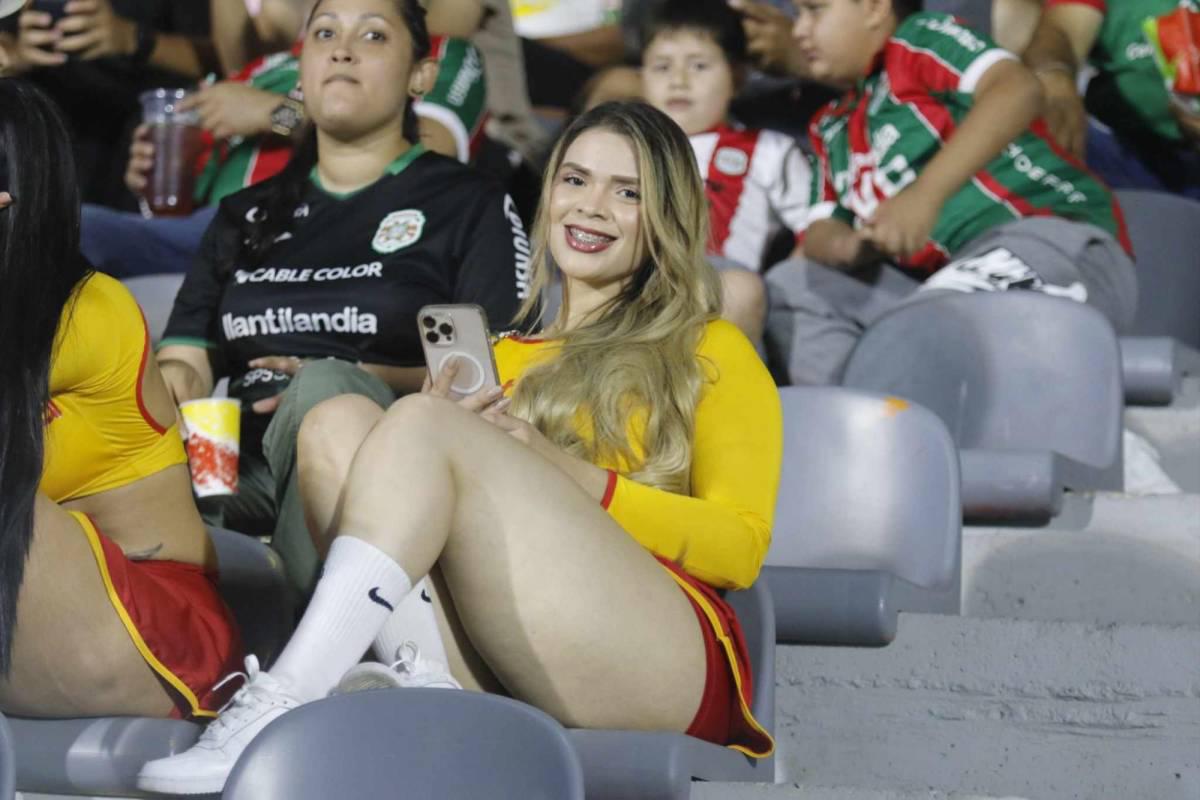 ¡Bellezas! El estadio Morazán se llena de muchas chicas lindas en el clásico de las 'emes' ¡Bellezas! El estadio Morazán se llena de muchas chicas lindas en el clásico de las 'emes'
