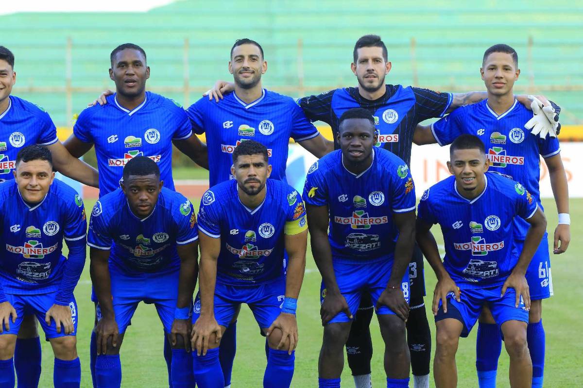 Beckeles le responde a Milagro Flores: “Si te dedicas a algo tienes que prepararte”