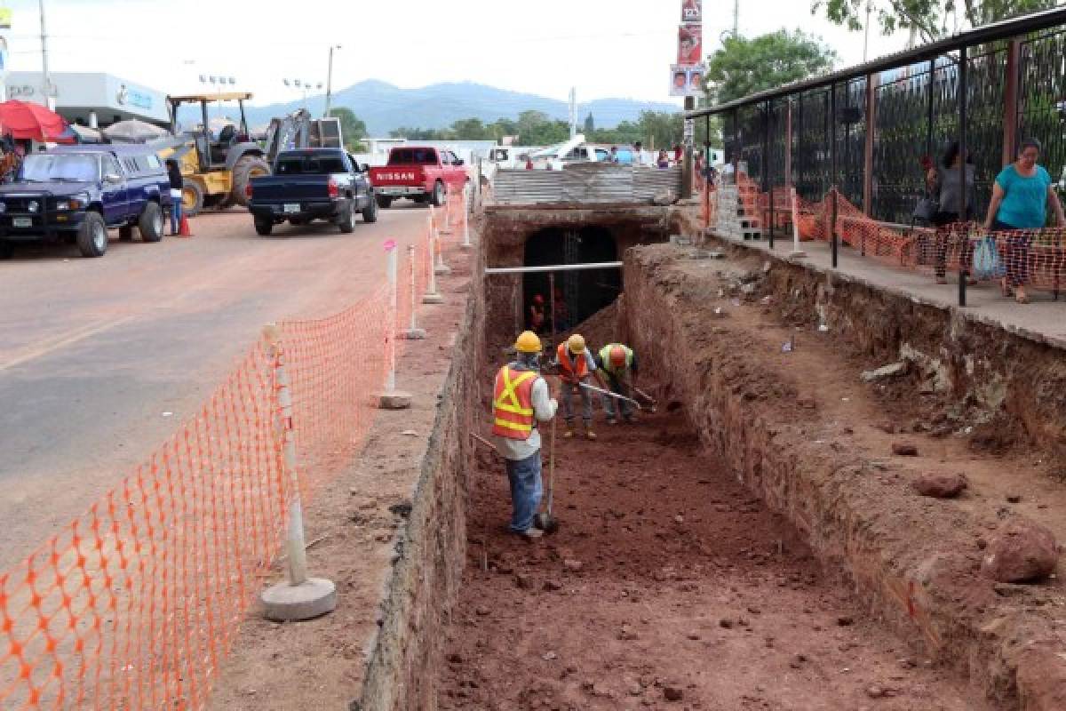 A un 30 por ciento de finalizar el primer túnel peatonal en Tegucigalpa