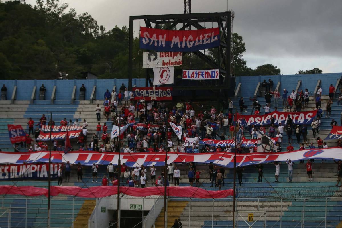 Victoria no se presentó, periodista enamoró y Olimpia en hecho nunca ante visto en Liga Nacional