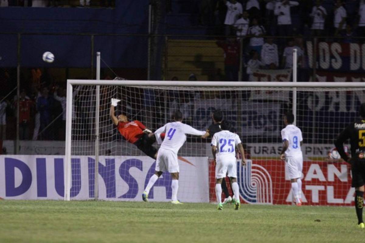 'Choco' Lozano, con licencia para golear