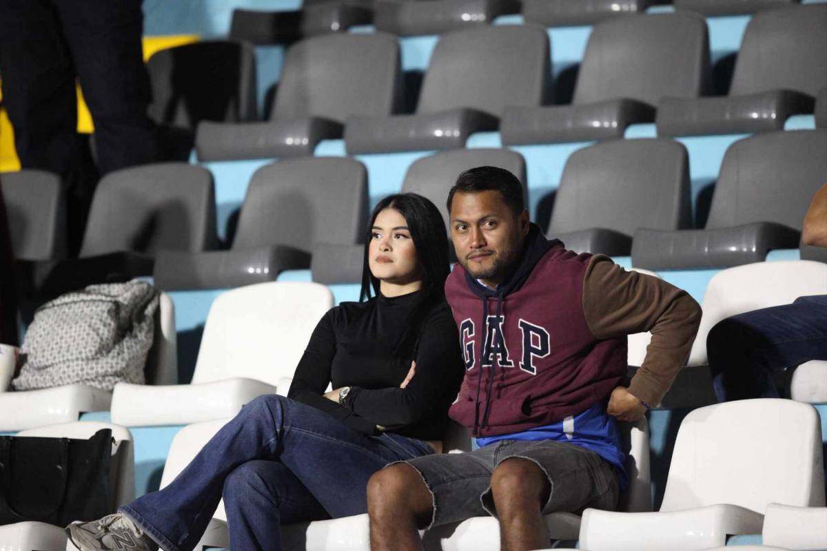 Laura Meza y las bellas chicas presentes en el estadio Nacional: Esposa de Emilio Izaguirre cautivó