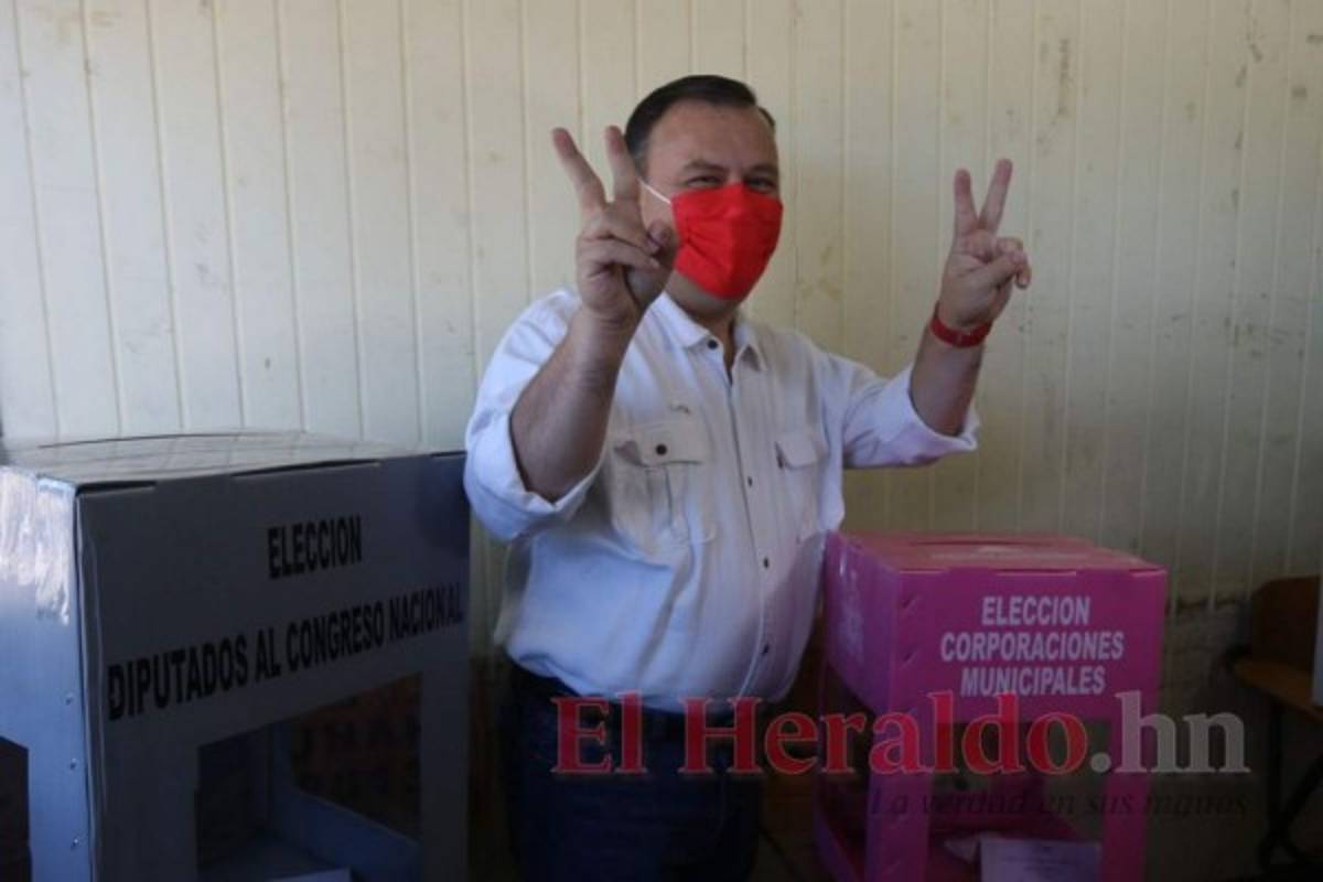 Así votaron los precandidatos a la presidencia de Honduras (FOTOS)