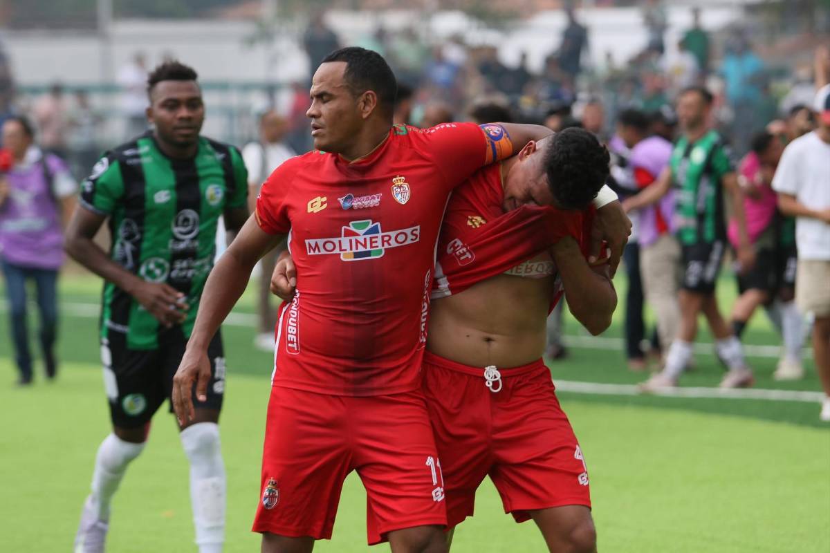 Las tristes y dolorosas imágenes de jugadores de Real Sociedad tras el descenso de Liga Nacional