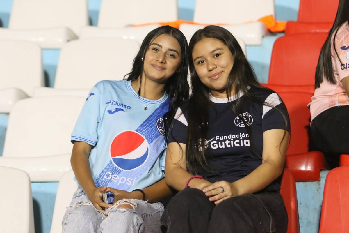 Las bellas chicas que engalanaron en el clásico entre Motagua y Marathón