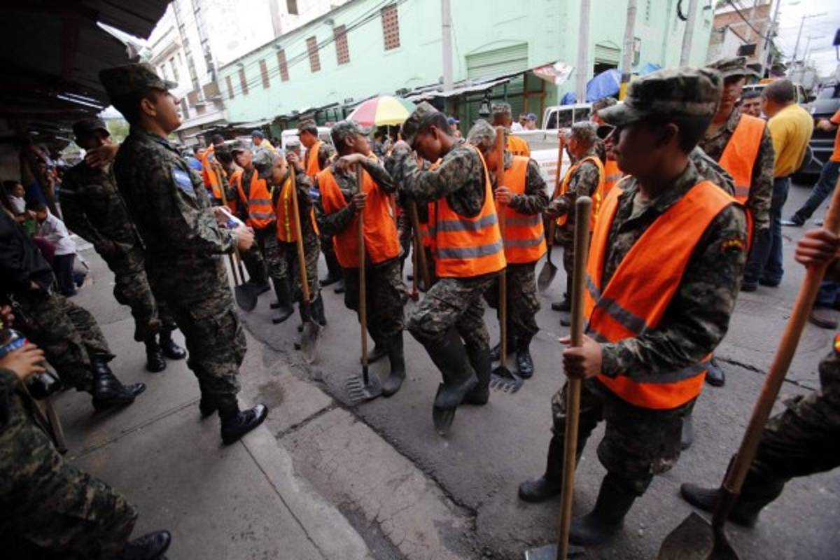 Intenso operativo de limpieza