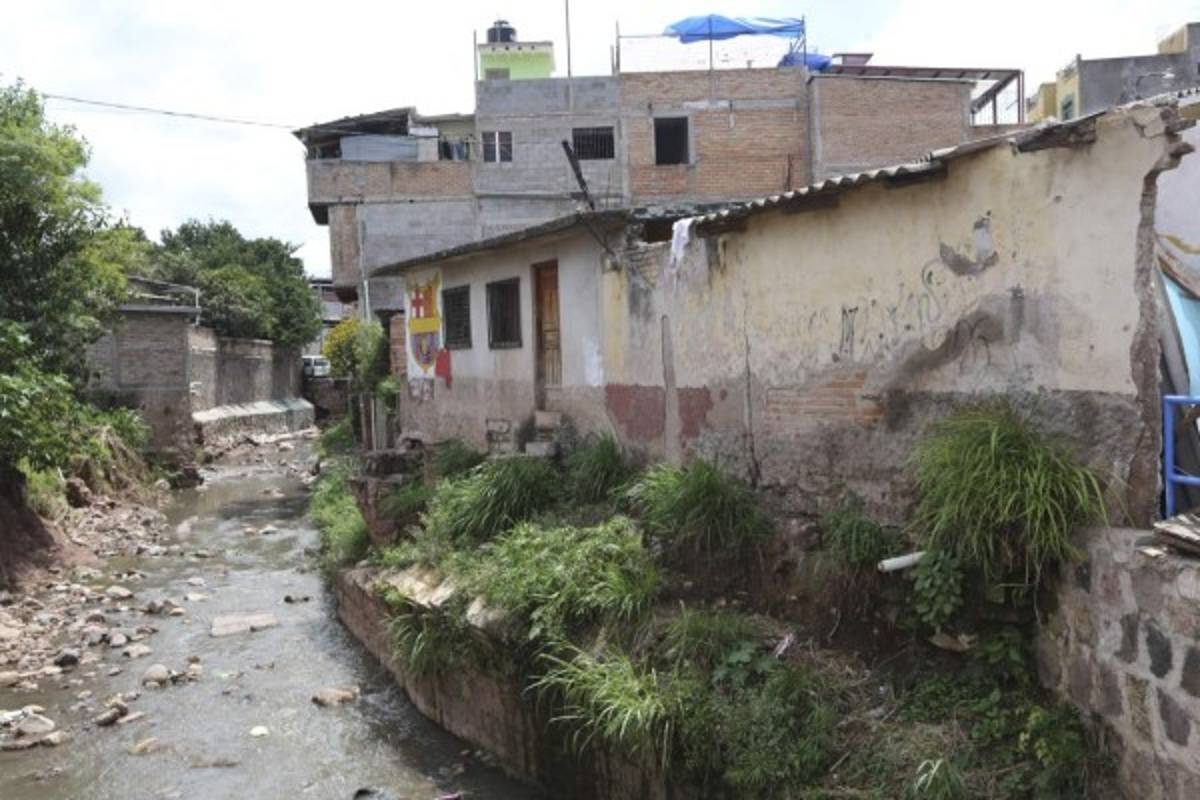 Una de cada cuatro familias capitalinas sin vivienda propia