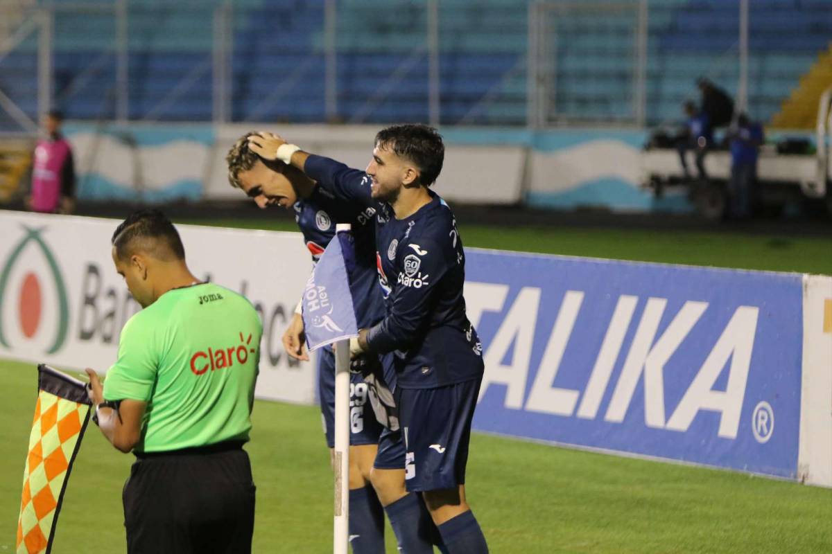 Motagua golea a UPN en inicio de torneo Apertura con tantos de sus Auzmendi