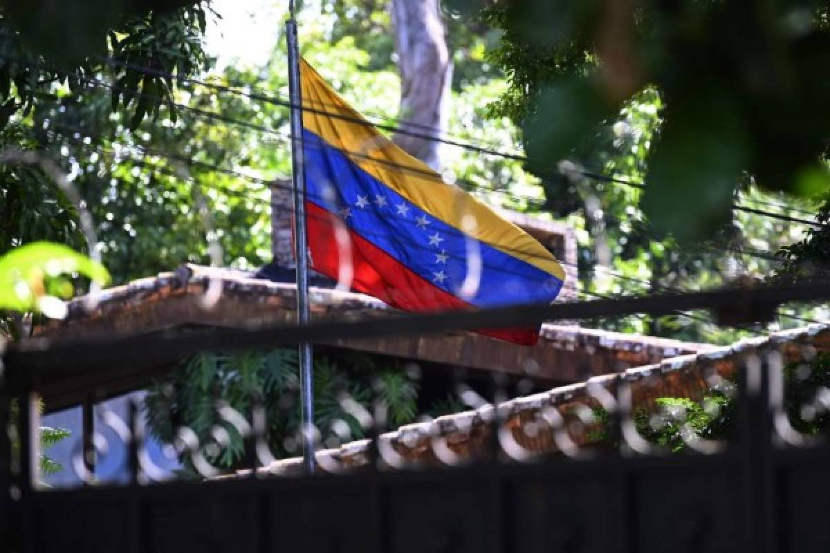Estados Unidos aplaude a El Salvador tras decisión de expulsar diplomáticos de Venezuela
