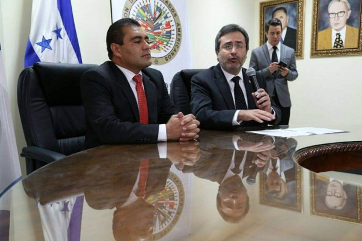 Vocero de la Maccih: 'Corruptos deberán devolver dinero robado'