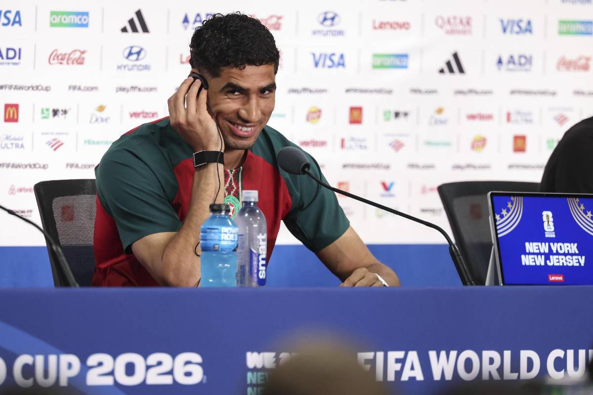 La reacción de la FIFA luego que jugadores pidieron declarar en español en el Mundial