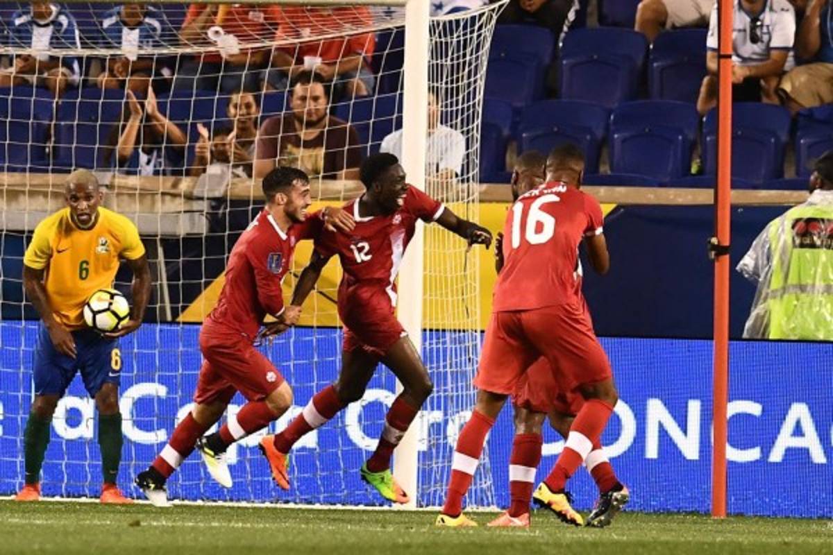 Canadá abre Copa Oro con victoria de 4-2 ante Guayana Francesa