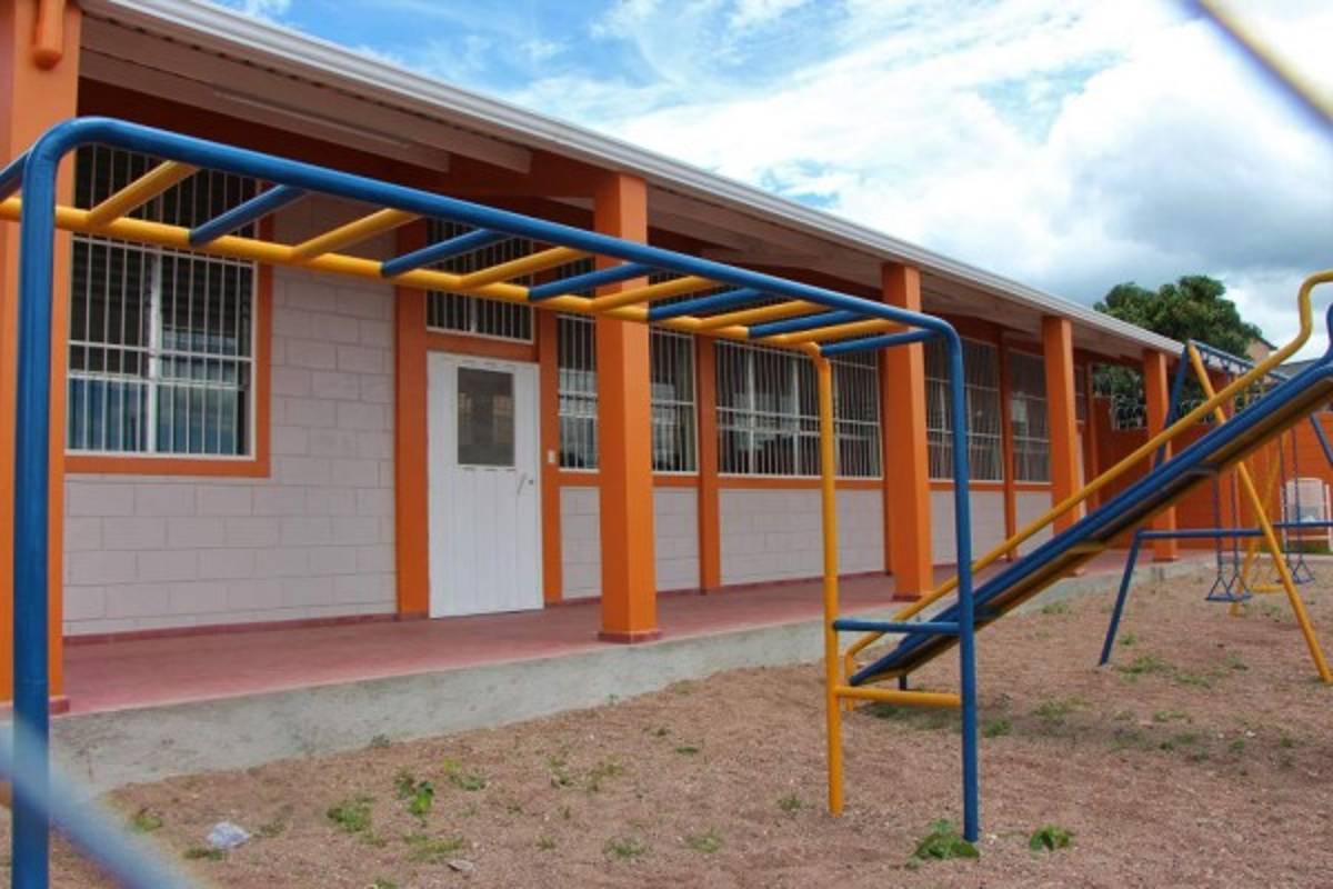 Más de 700 colonias del Distrito Central tienen centros comunales