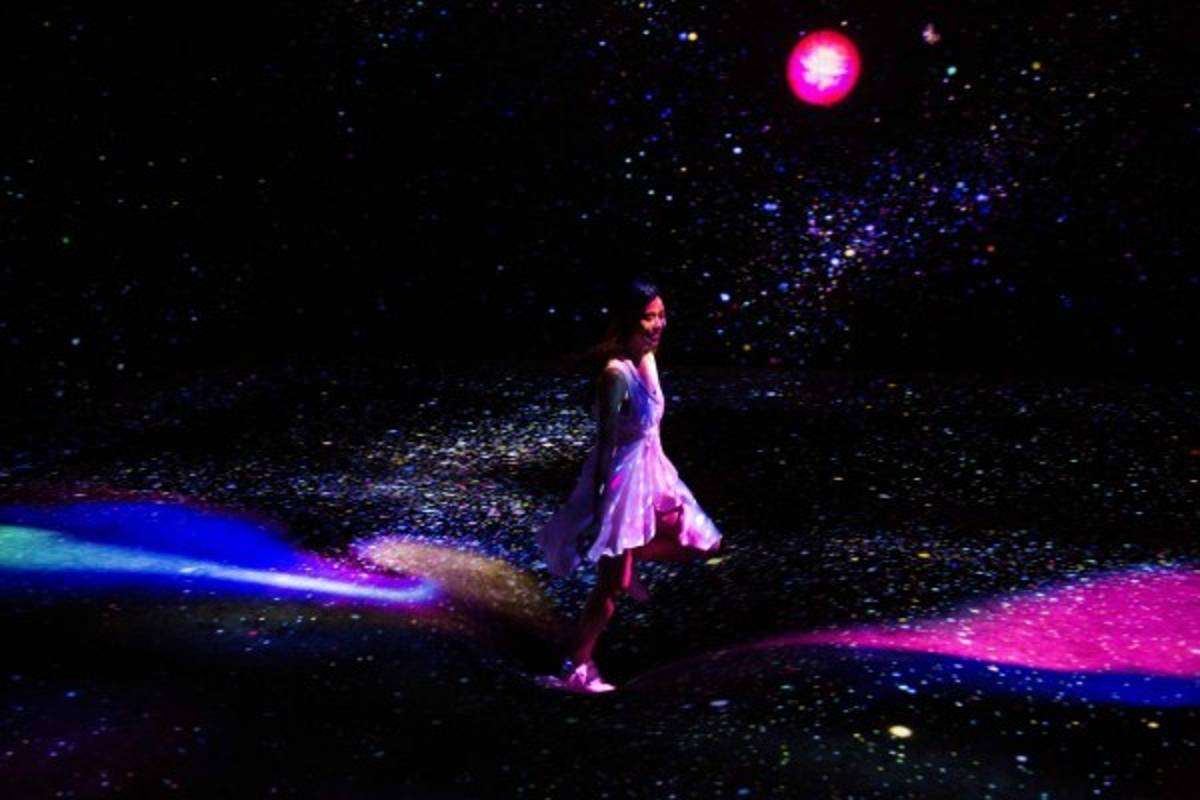 Tokio abre su museo de arte digital de cristales