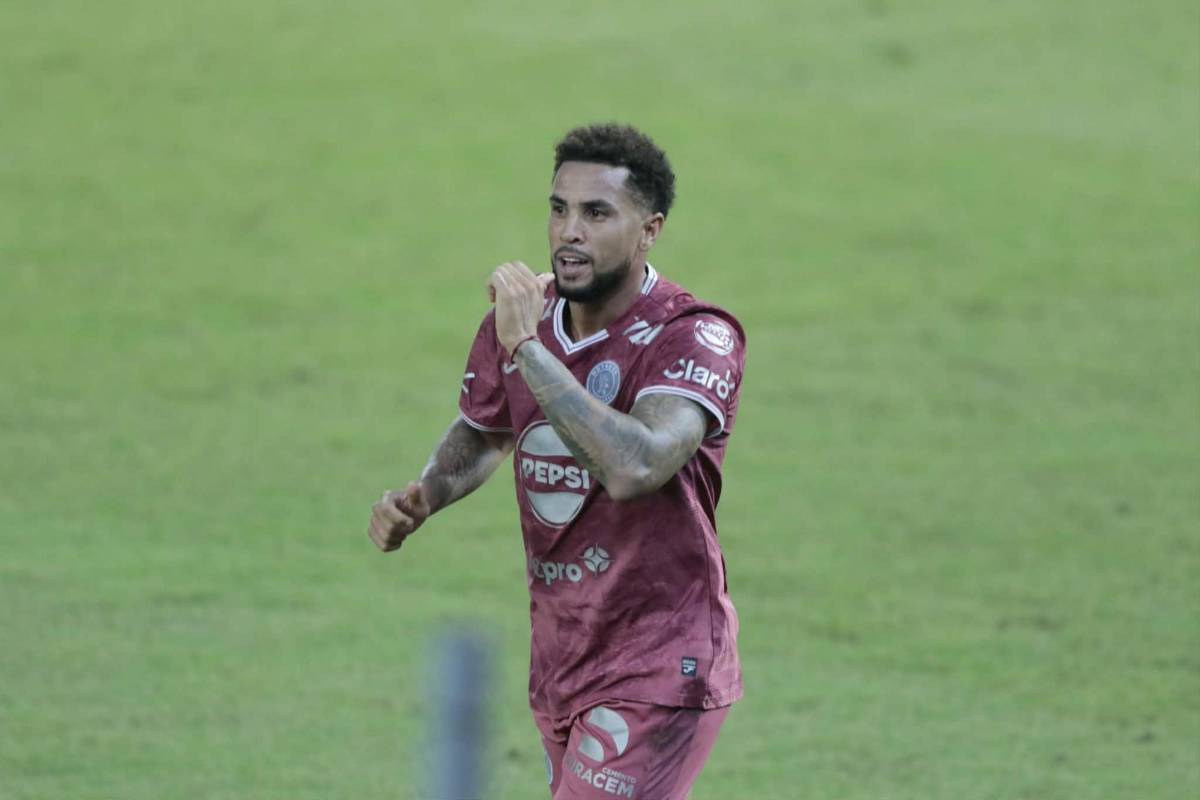 Periodista enamora, argentino sorprende, pleito de aficionados y héroe de Real España ante Motagua