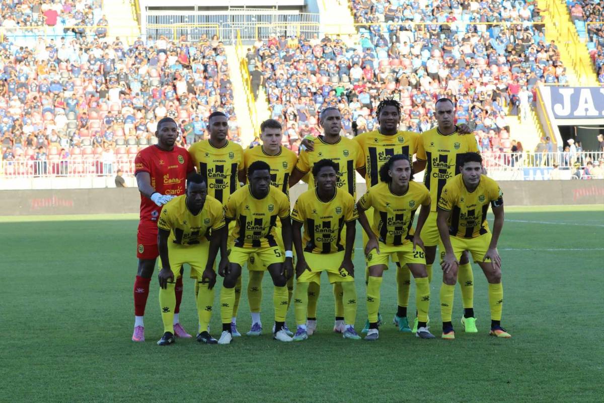 DT de Honduras vigila, esposa de exjugador sorprende y Motagua amarga a Real España