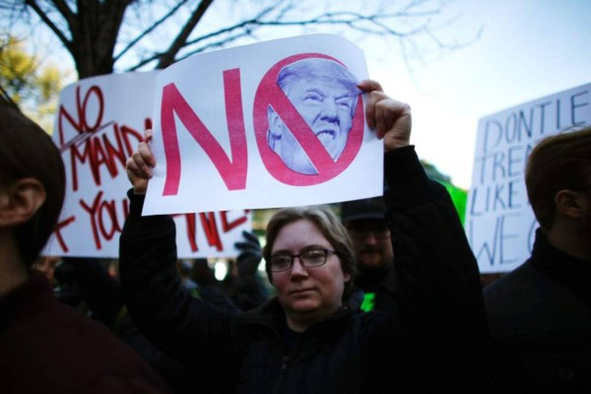 'No es mi presidente', uno de los principales lemas de los latinos contra Trump (Foto: AFP/ El Heraldo Honduras/ Noticias de Honduras)