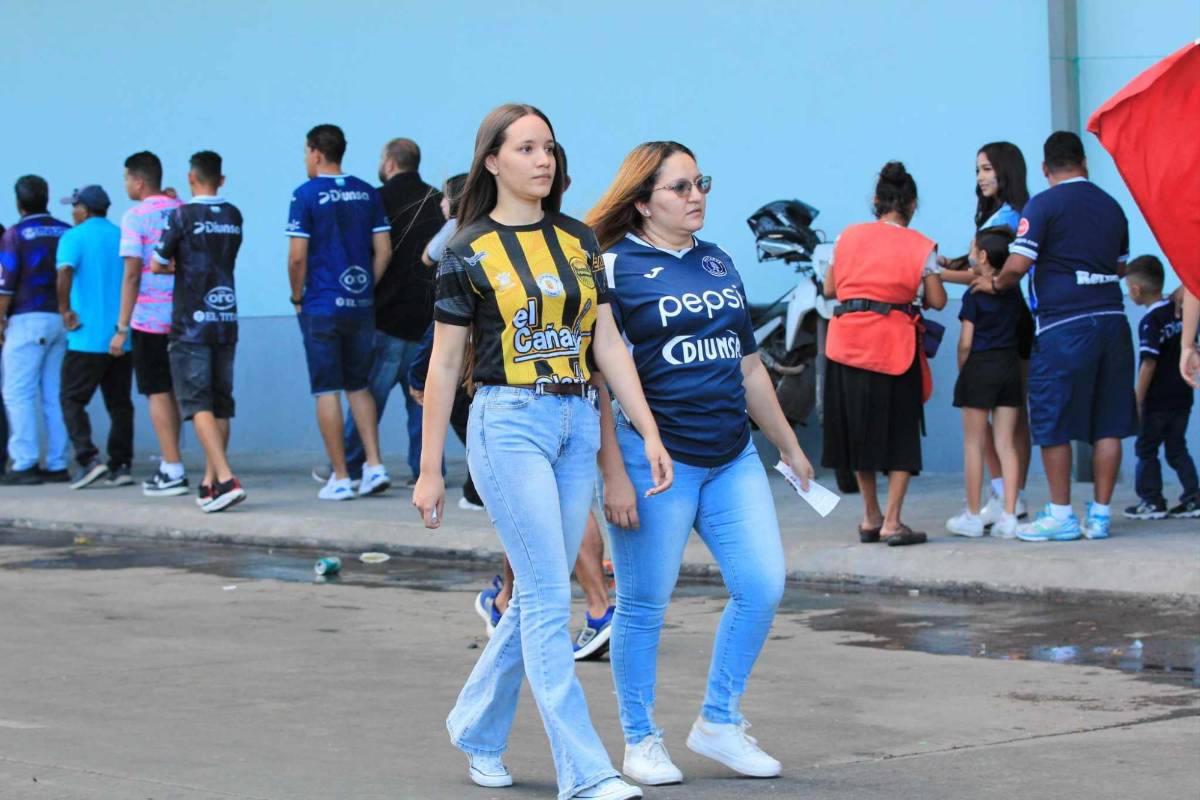 Exmundialista fue solicitado, lindas chicas de Motagua enamoran y Real España llega en silencio
