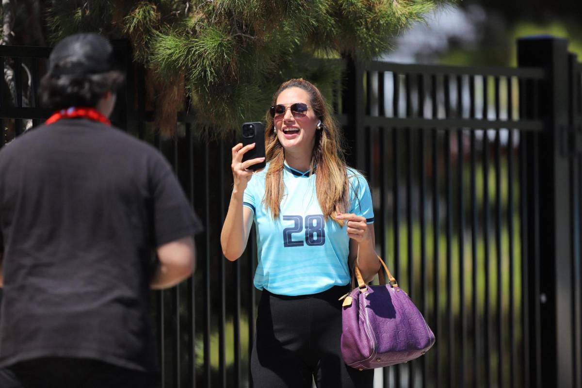 ¡Se llenó de chicas lindas! Las bellezas en el Honduras vs Panamá de Copa Oro