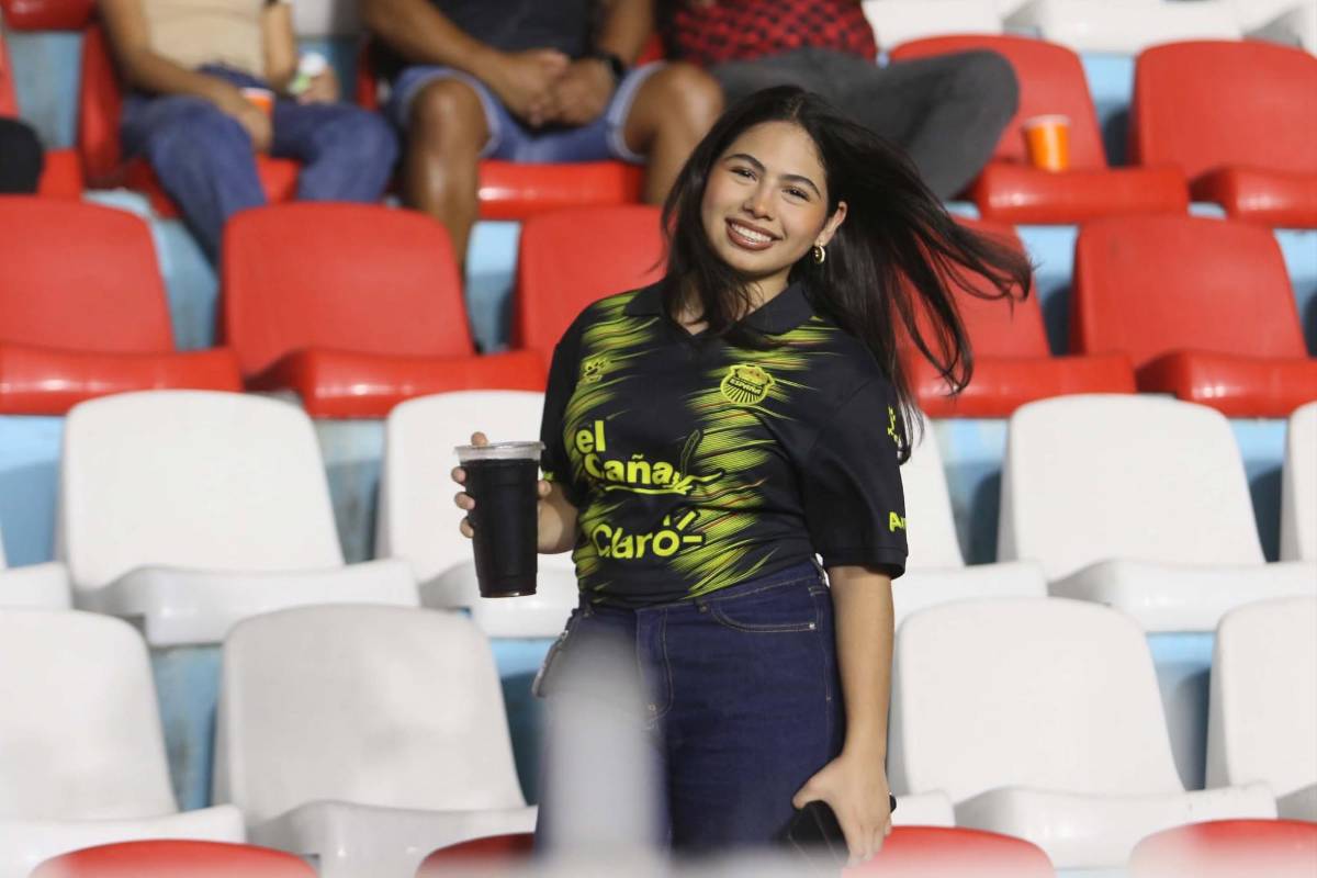 Presentadoras deslumbran, Olimpia se vengó de Real España y la burla de Jerry Bengtson