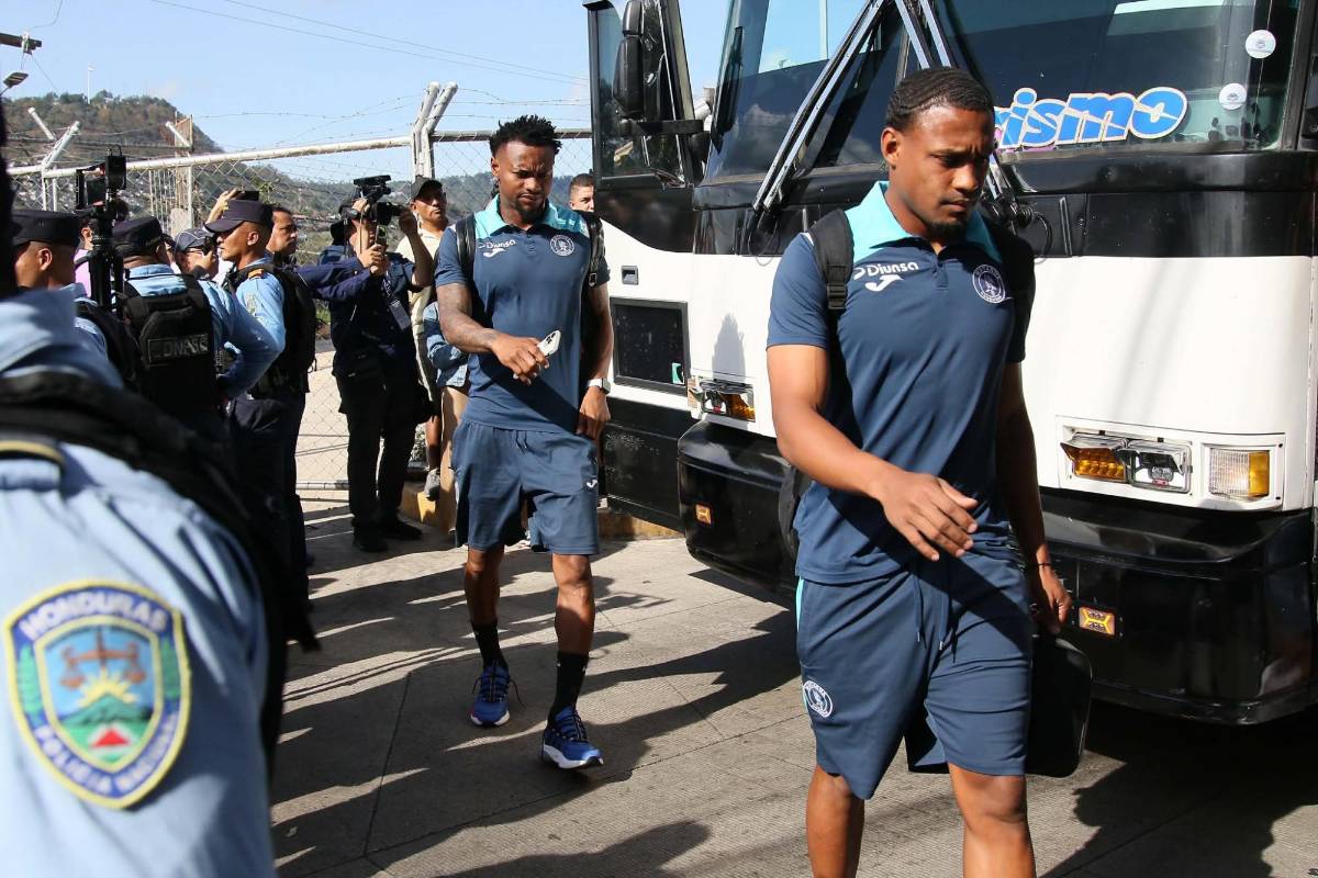 Motivo de la pelea de barras, terror en las afueras del Nacional y Olimpia hace sufrir a Motagua