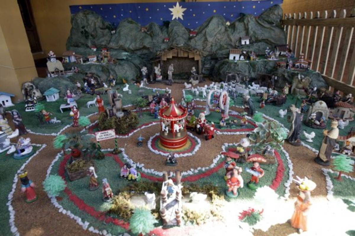 Los barrios y colonias capitalinos reviven tradición de los nacimientos