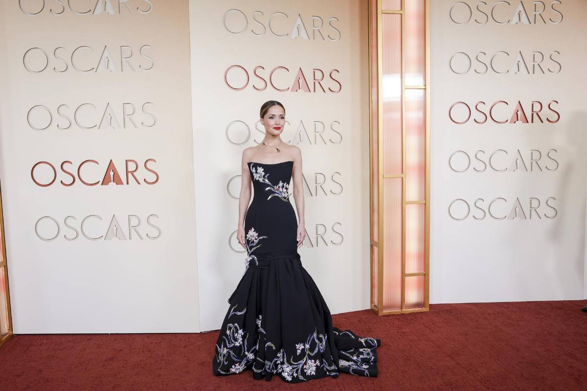 Escotes, pedrerías y plumas: los mejores looks en los Premios Oscar 2026
