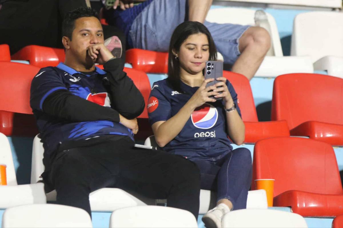 Familia de histórico, bellas chicas, el enmascarado: Ambiente previo al Motagua vs Cartaginés