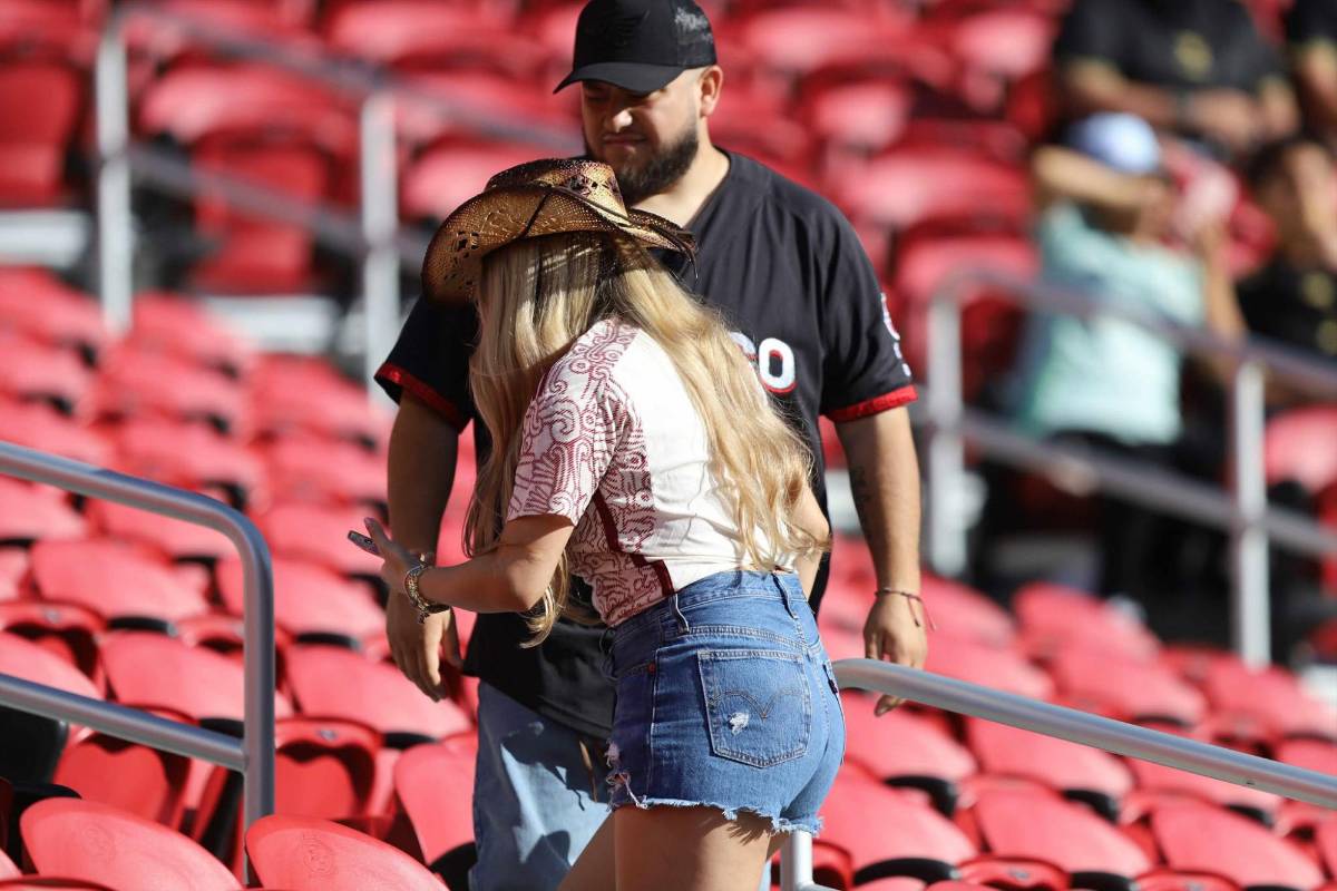 México vs Honduras por Copa Oro se llena de lindas chicas en el Levi's Stadium